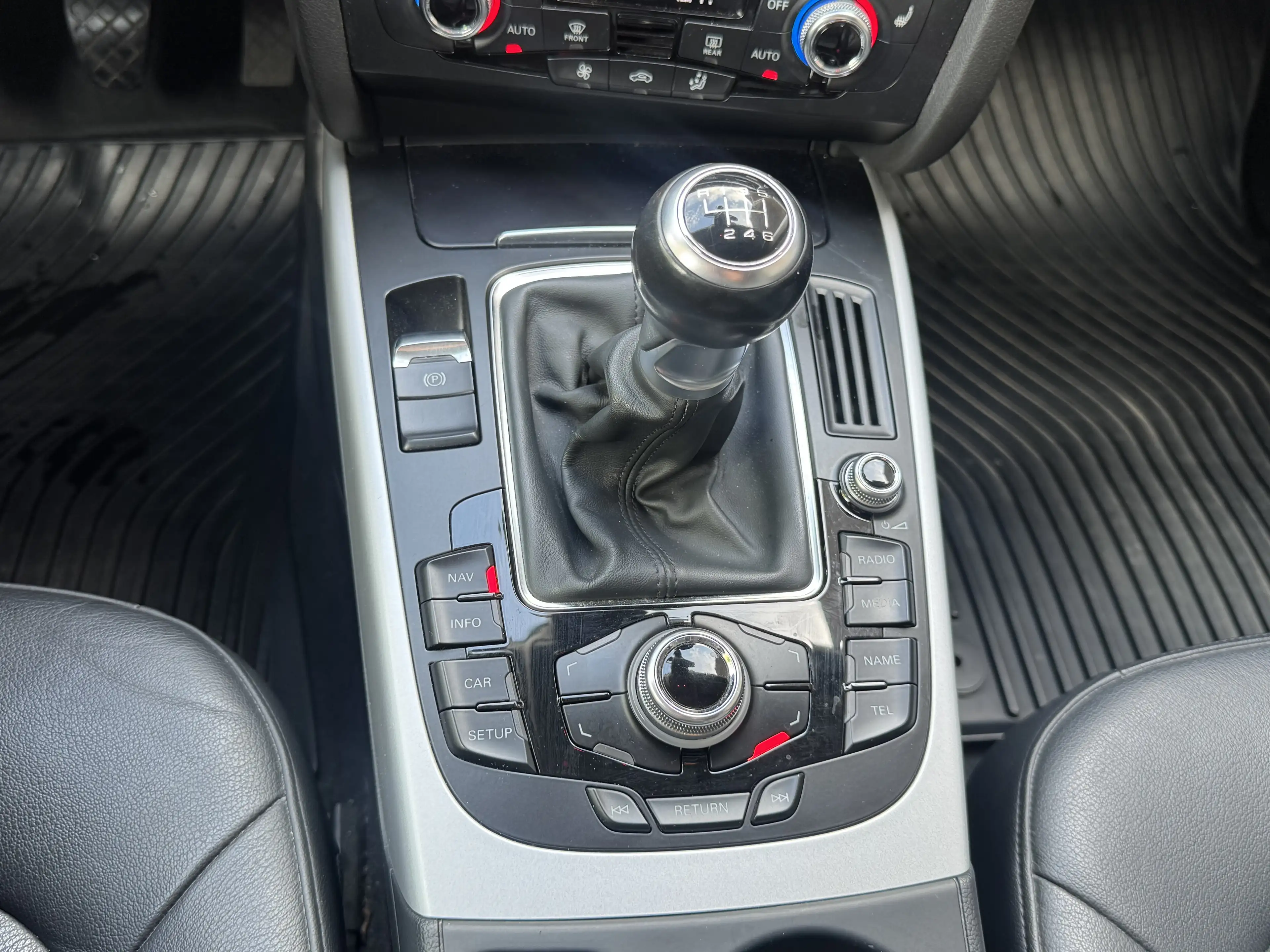 Audi A4 A4 Avant 1.8 TFSI S line — photo 12