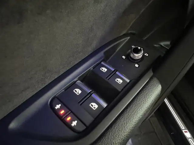 Audi Q5 view 13