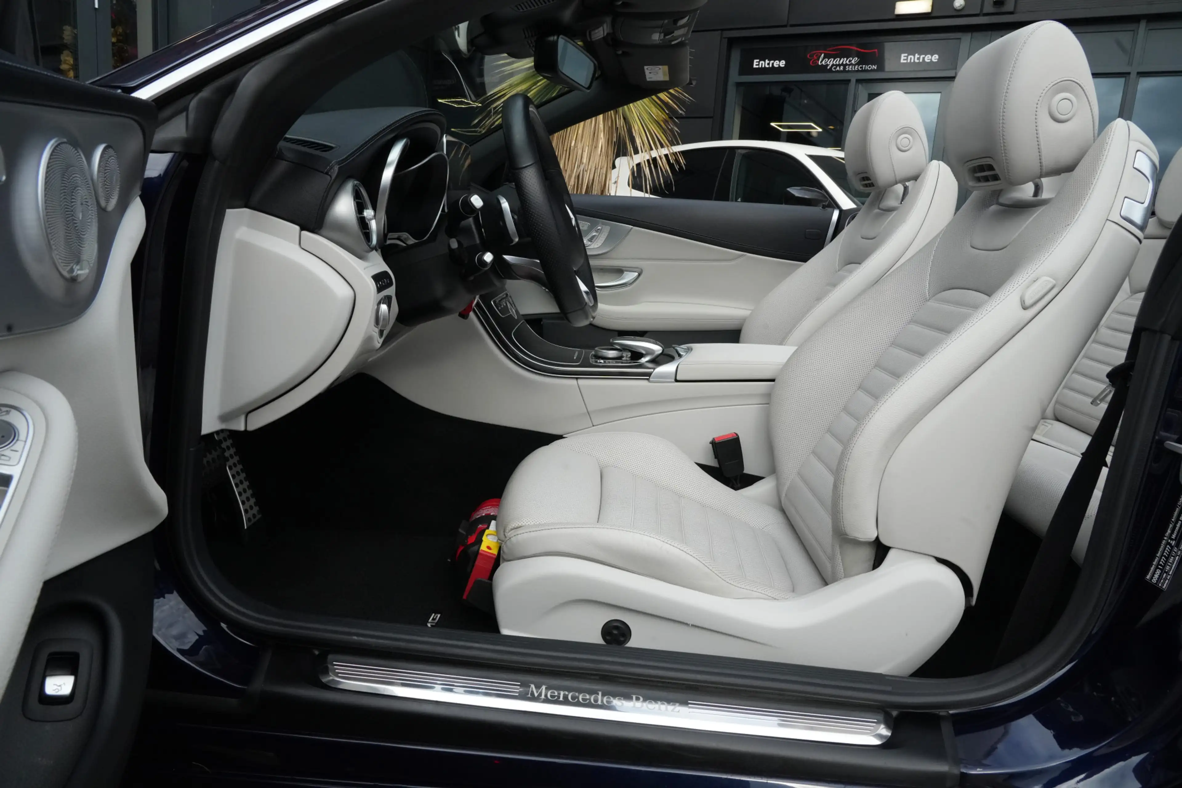 Mercedes-Benz C 400 Cabrio 4MATIC AMG Prestige | 334PK | Burmester | A — photo 11