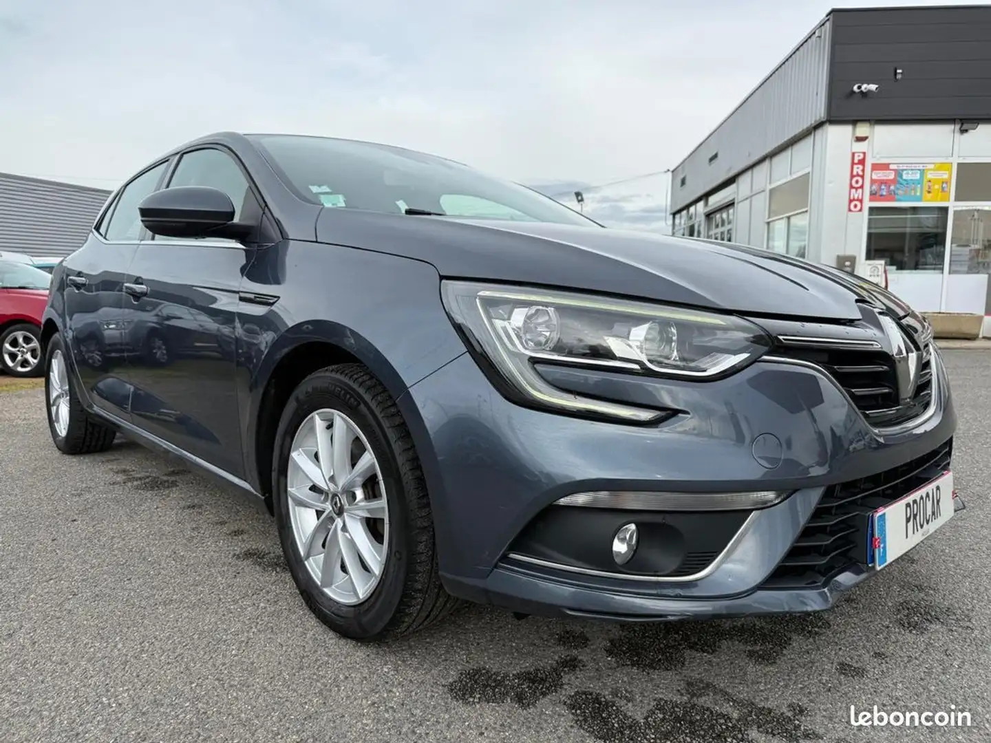 Renault Megane TCE 130 ENERGY ZEN 1ère MAIN Bleu - 2