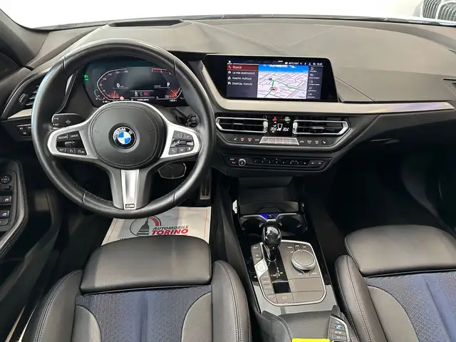 BMW 1 Series view 8