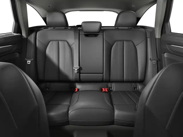 Audi A6 view 10