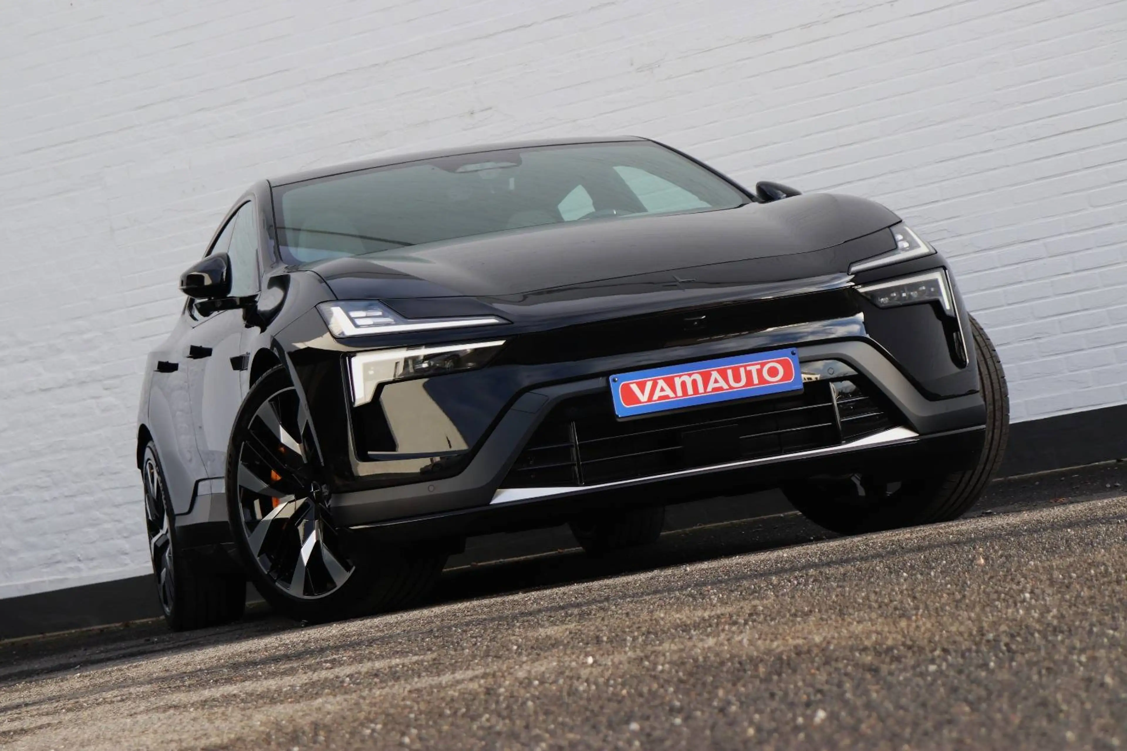 Polestar 4 Performance - Nappa/Elektrochroom/Towbar/SOH = 99% — photo 13