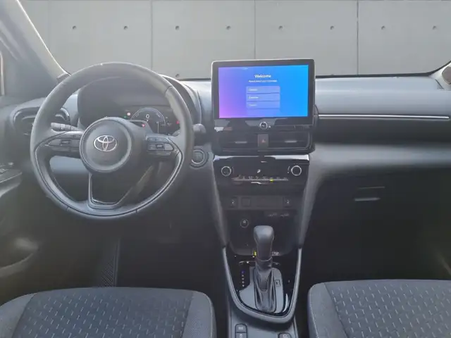 Toyota Yaris Cross view 11