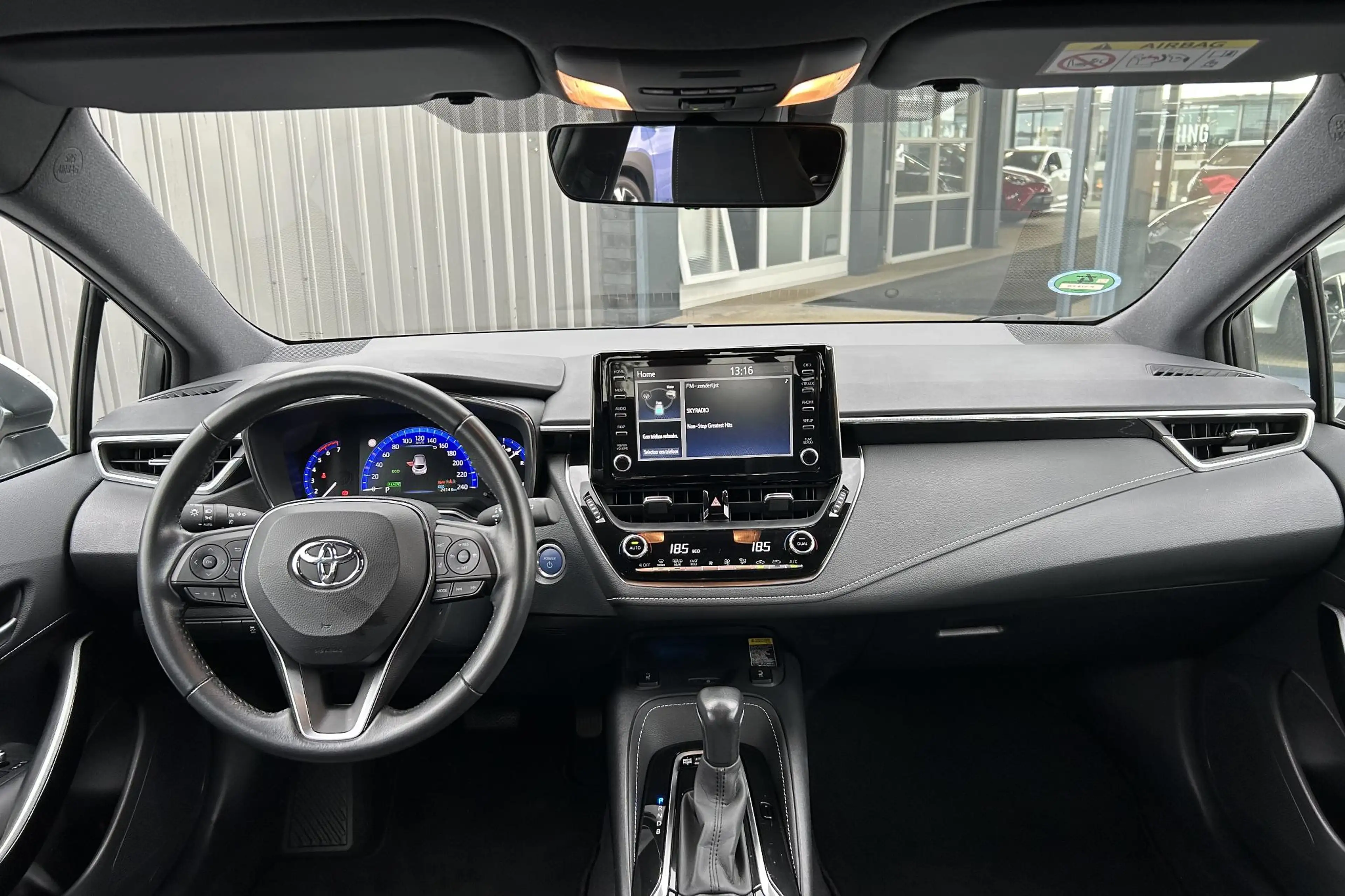 Toyota Corolla 1.8 Hybrid Dynamic, 1e eigenaar! Unieke Kilometers — photo 3