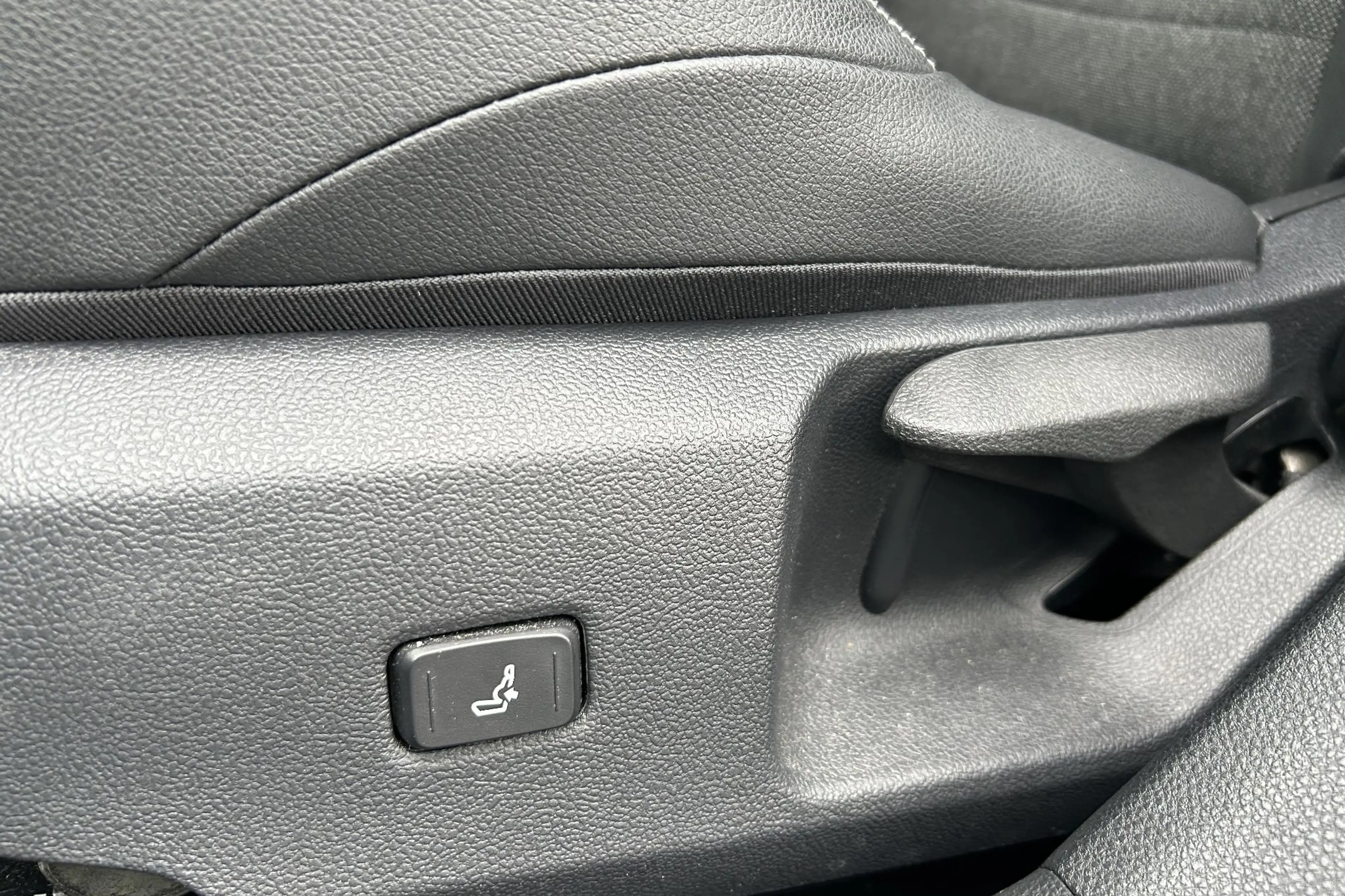 Toyota Corolla 1.8 Hybrid Dynamic, 1e eigenaar! Unieke Kilometers — photo 10