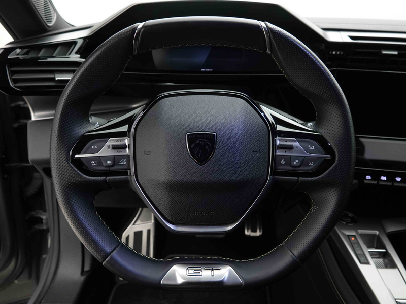 Peugeot 408 PHEV 225 | EV Range 60km | GT | LED Matrix | Leather/Alcantara | Keyless — photo 10