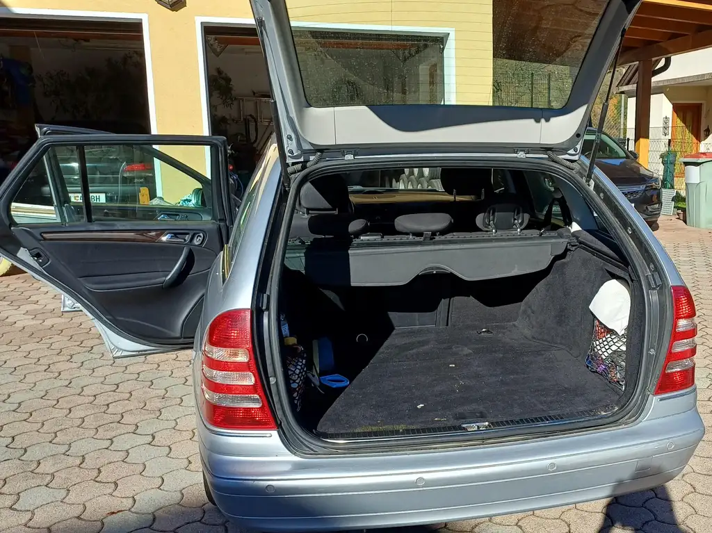 Mercedes-Benz C 320 2007 из Европы — купить под ключ