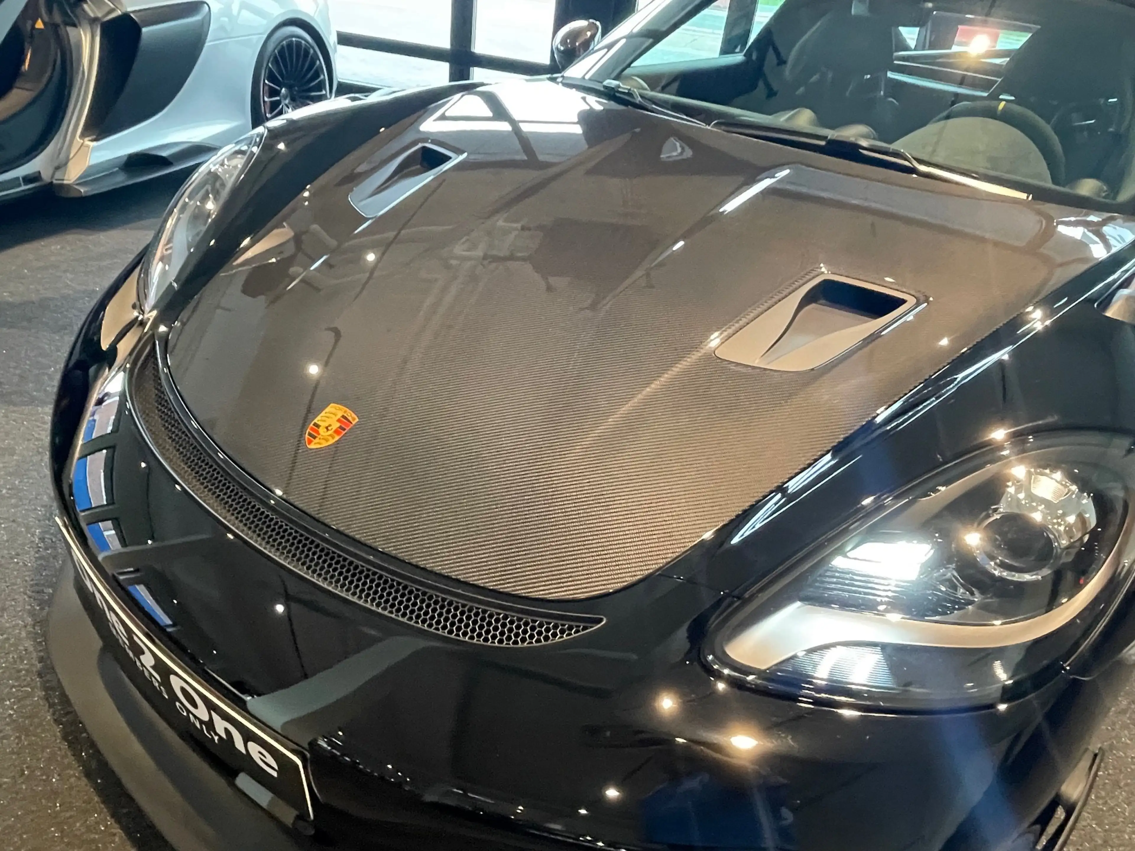 Porsche Cayman 718 Cayman GT4 RS — photo 14