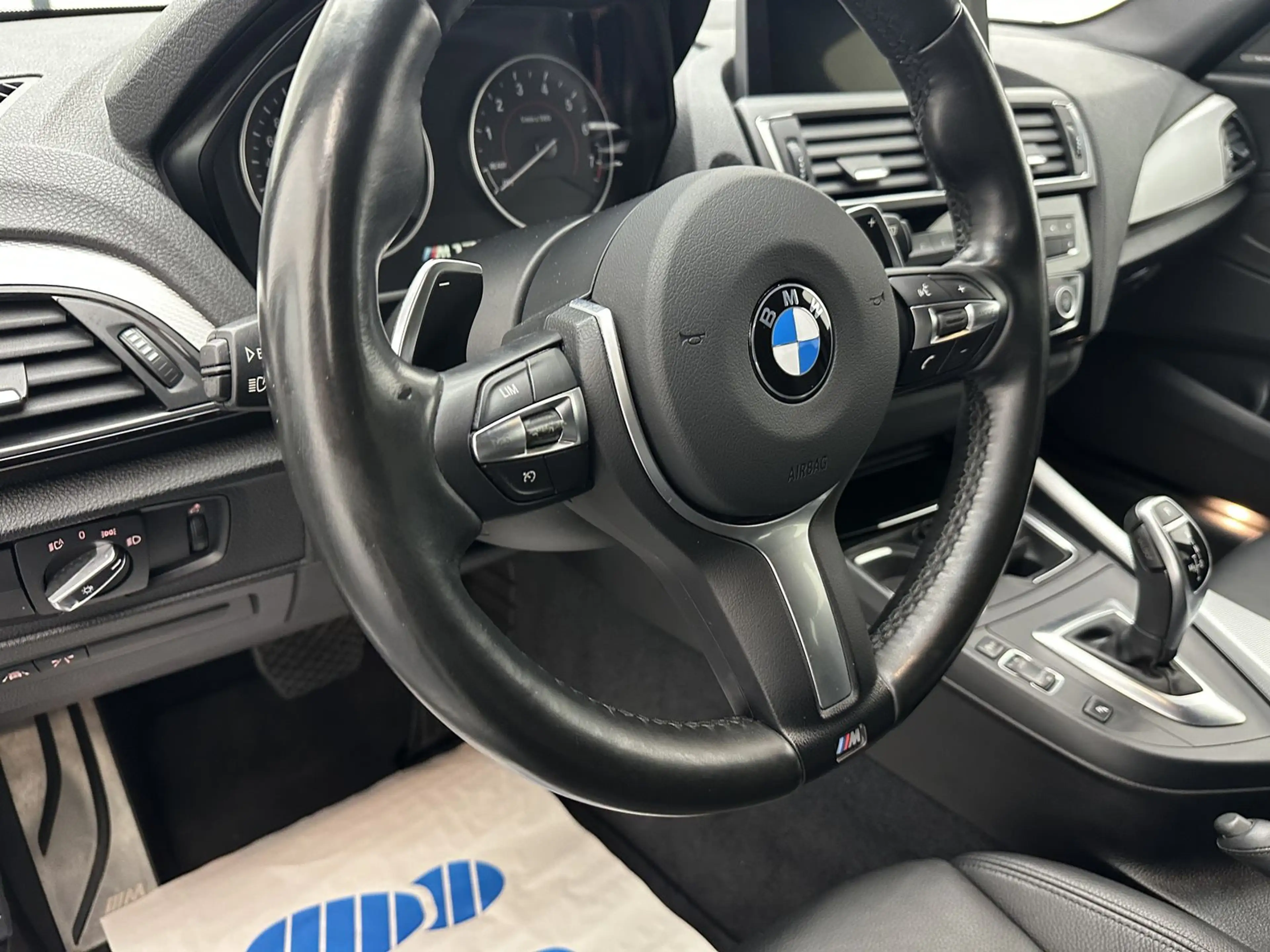 BMW 135 i"1 HAND-NAVI-LEDER-CAM-SITZH-ALU" — photo 13