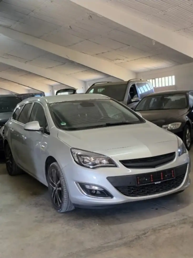 Opel Astra 1.6CDTi S/S Business 136 Gris - 1