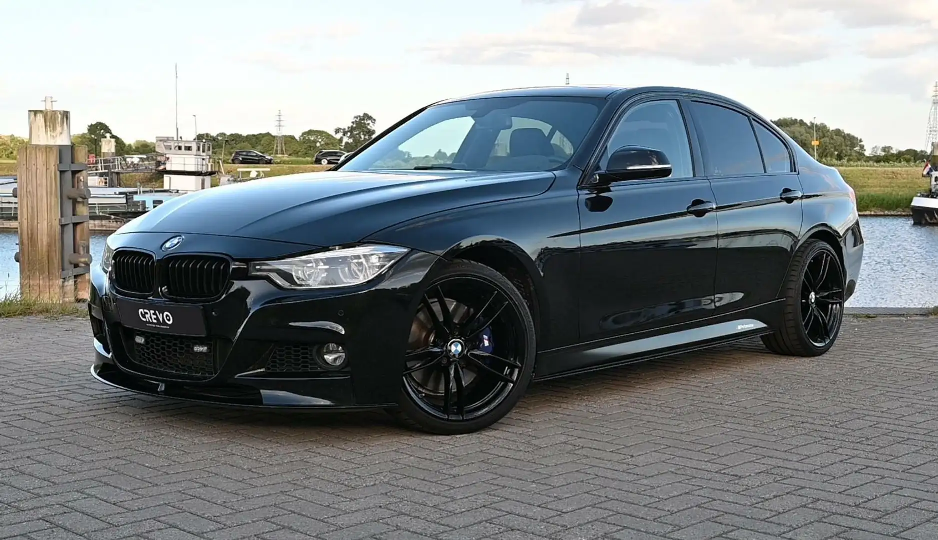 BMW 340 3-serie 340i xDrive LCI | H&K | KEYLESS | PANO | L Černá - 1