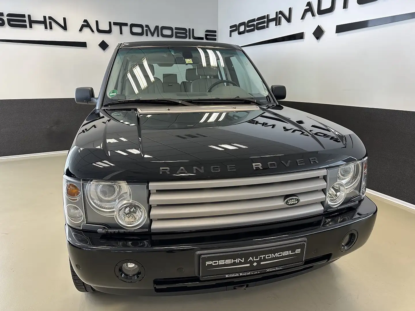 Land Rover Range Rover 3.0 Td6 Vogue AHK Navi Leder Schwarz - 2