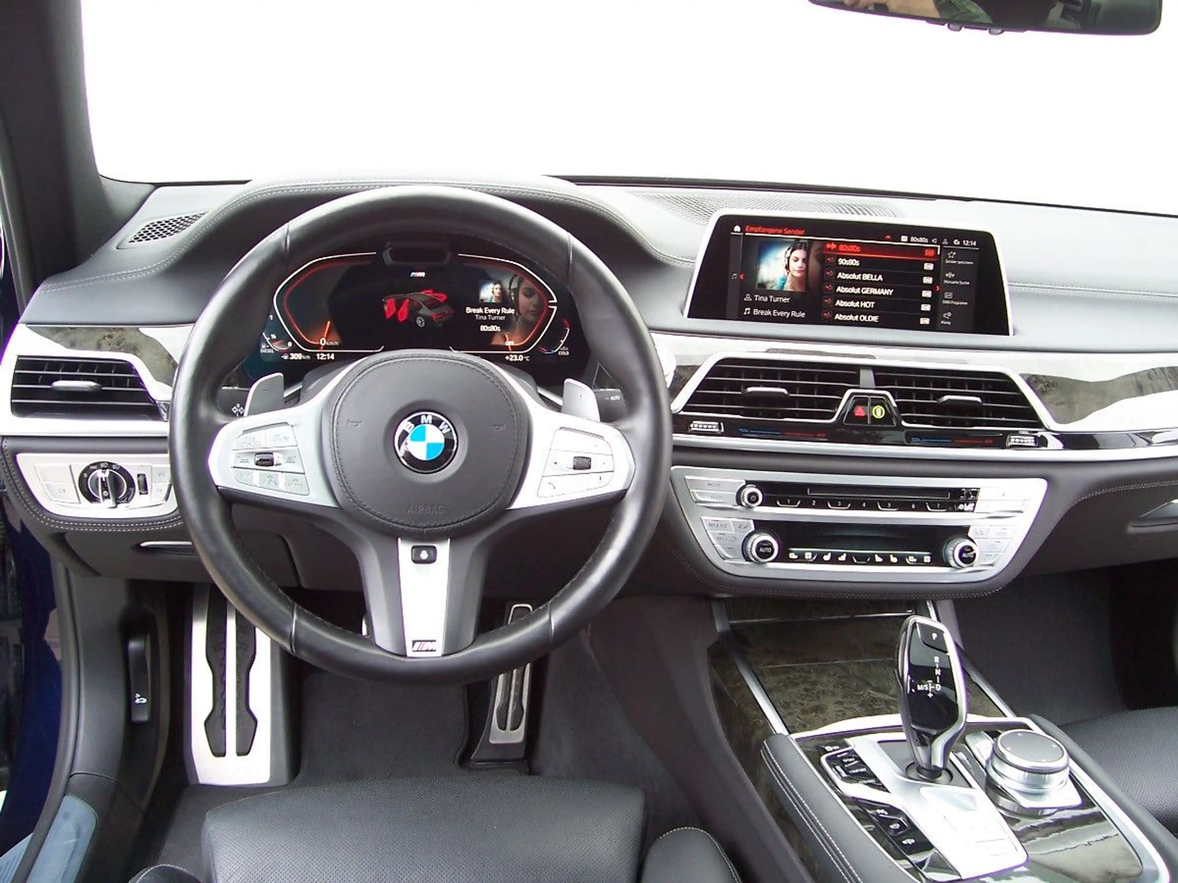 BMW 740 Ld xDrive M Sportpaket Pano H&K touch Laser — photo 11