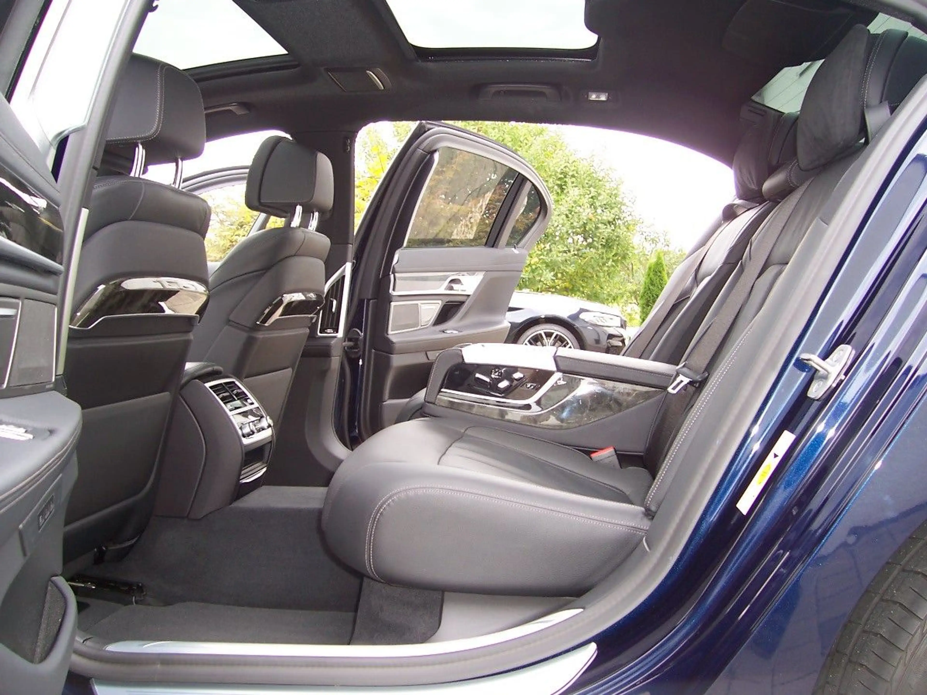 BMW 740 Ld xDrive M Sportpaket Pano H&K touch Laser