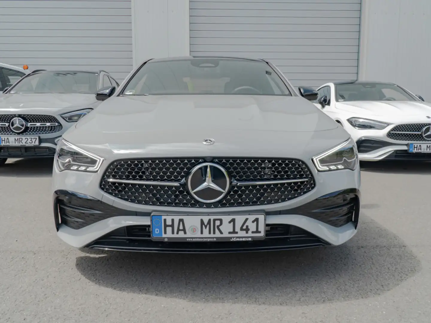 Mercedes-Benz CLA 250 4M Coupé AMG-Sport/MLB/Pano/Night/Distr Grijs - 2