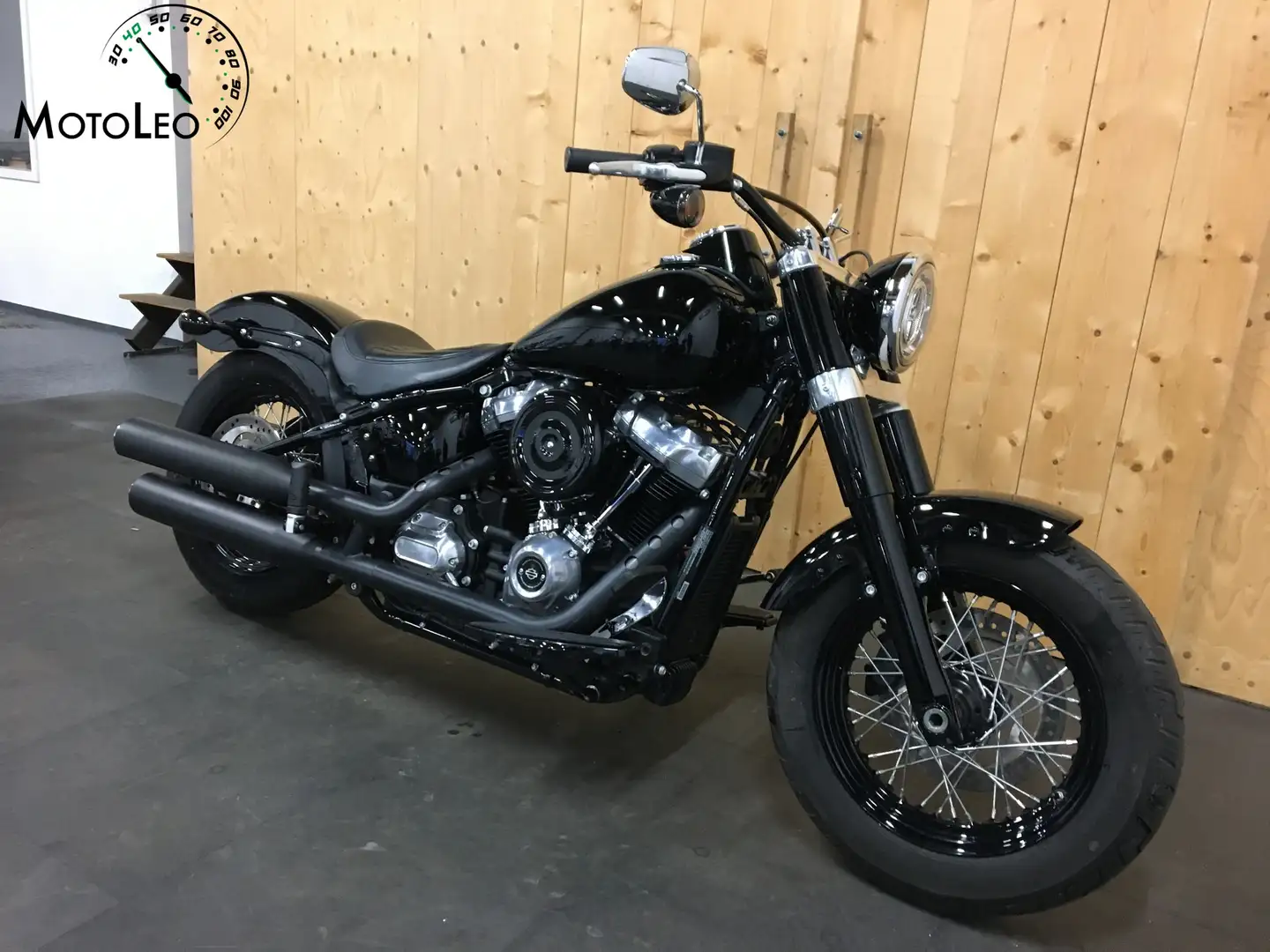 Harley-Davidson Softail Slim 107 Zwart - 2