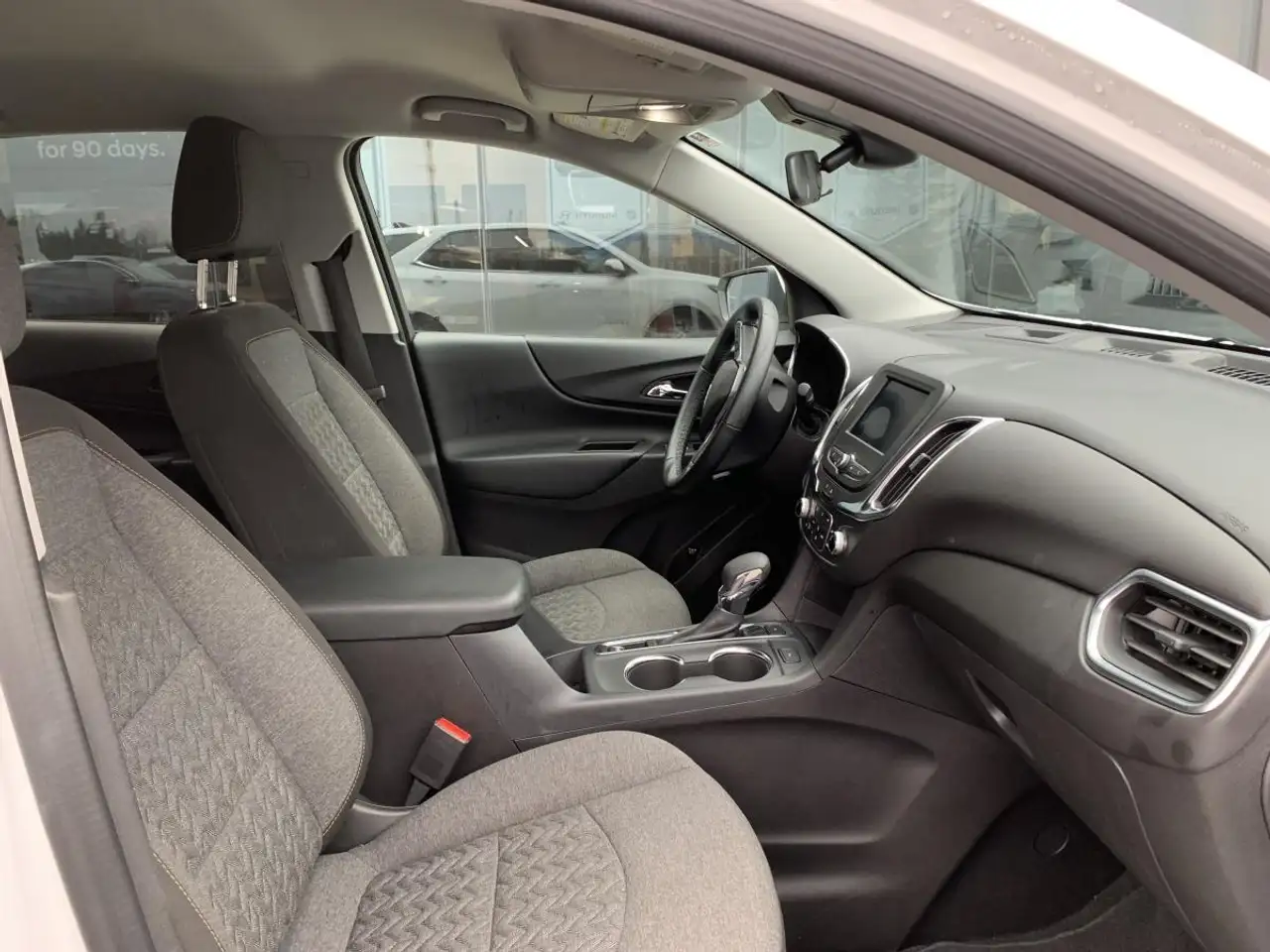 Chevrolet Equinox снимка Chevrolet Equinox