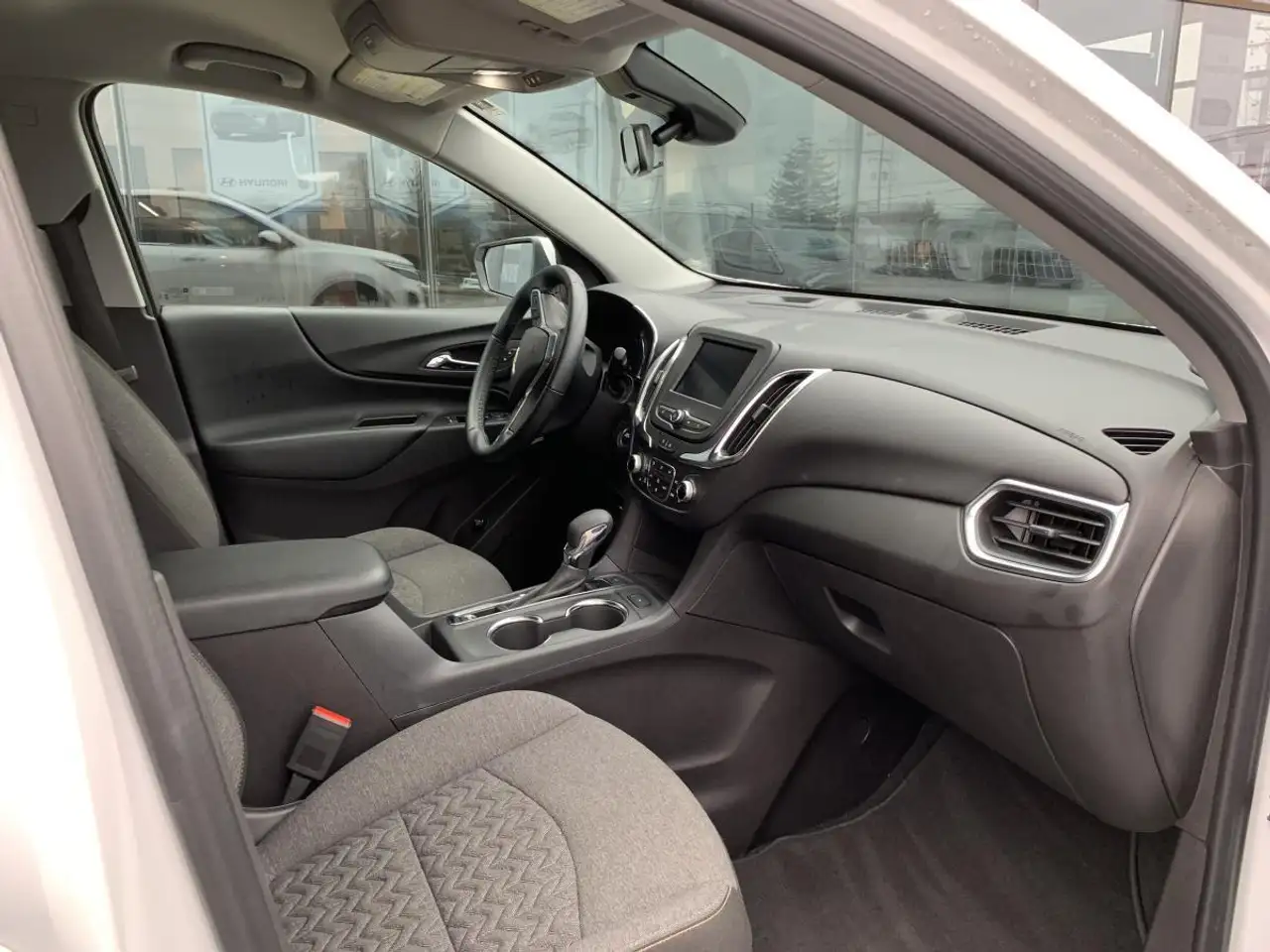 Chevrolet Equinox снимка Chevrolet Equinox