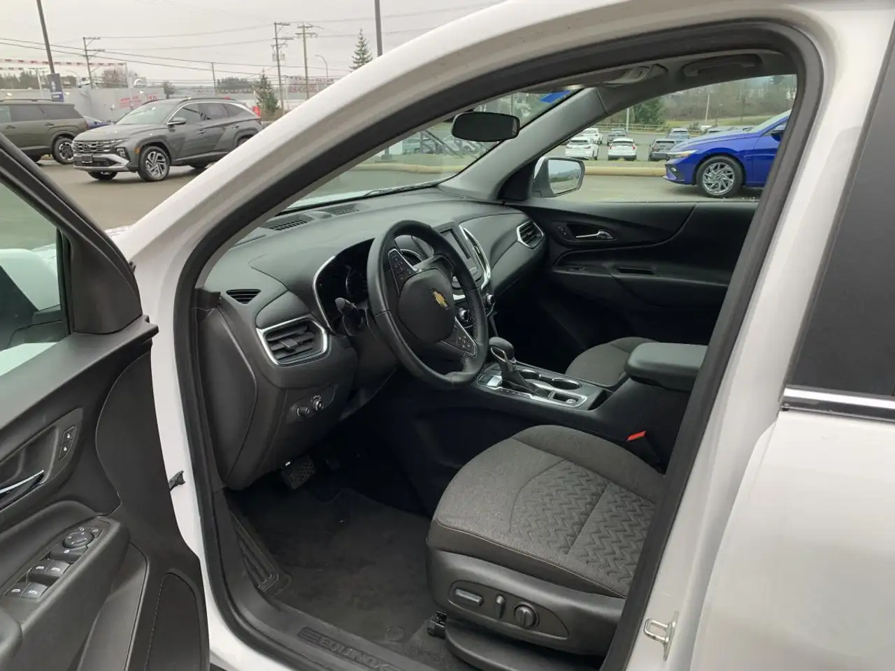 Chevrolet Equinox снимка Chevrolet Equinox