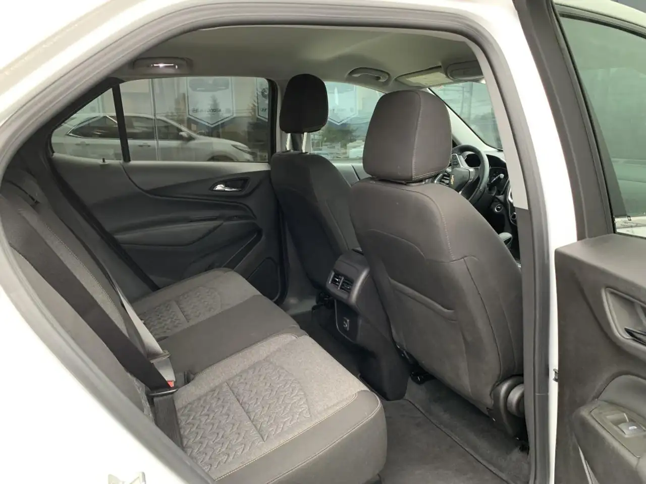 Chevrolet Equinox снимка Chevrolet Equinox
