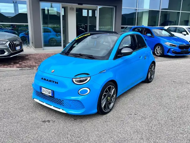 Abarth 500e Cabrio Turismo