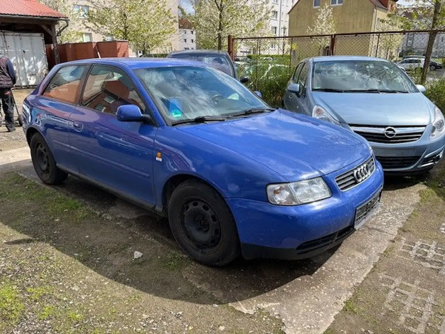 Audi A3 Blau - 2