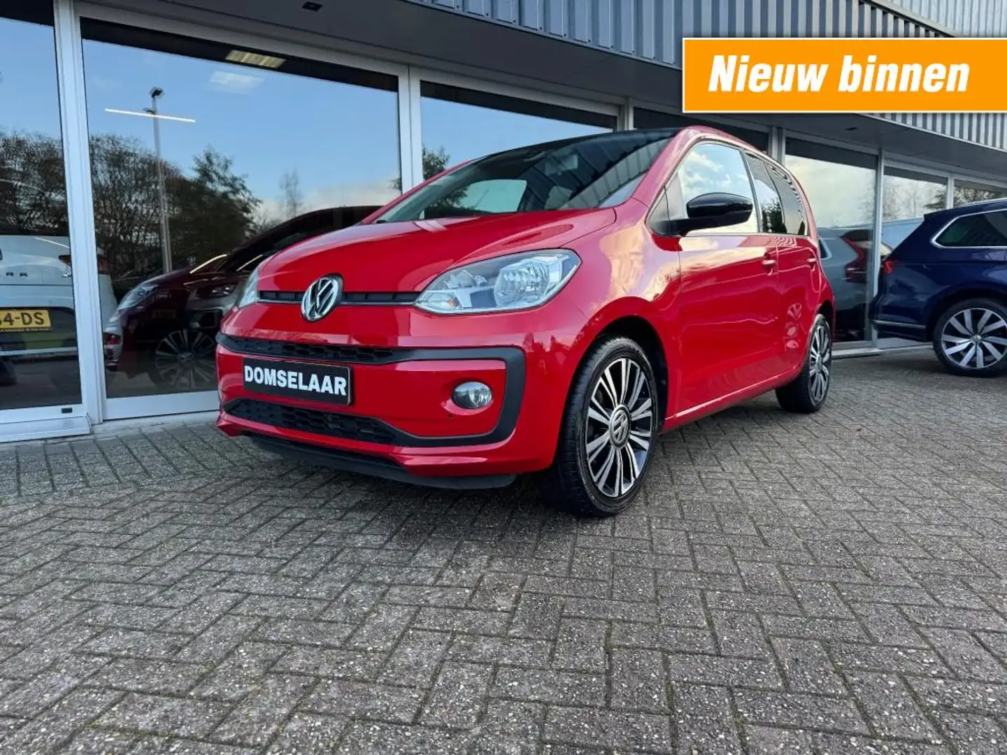 Volkswagen up! 1.0 BMT high up! Rouge - 1