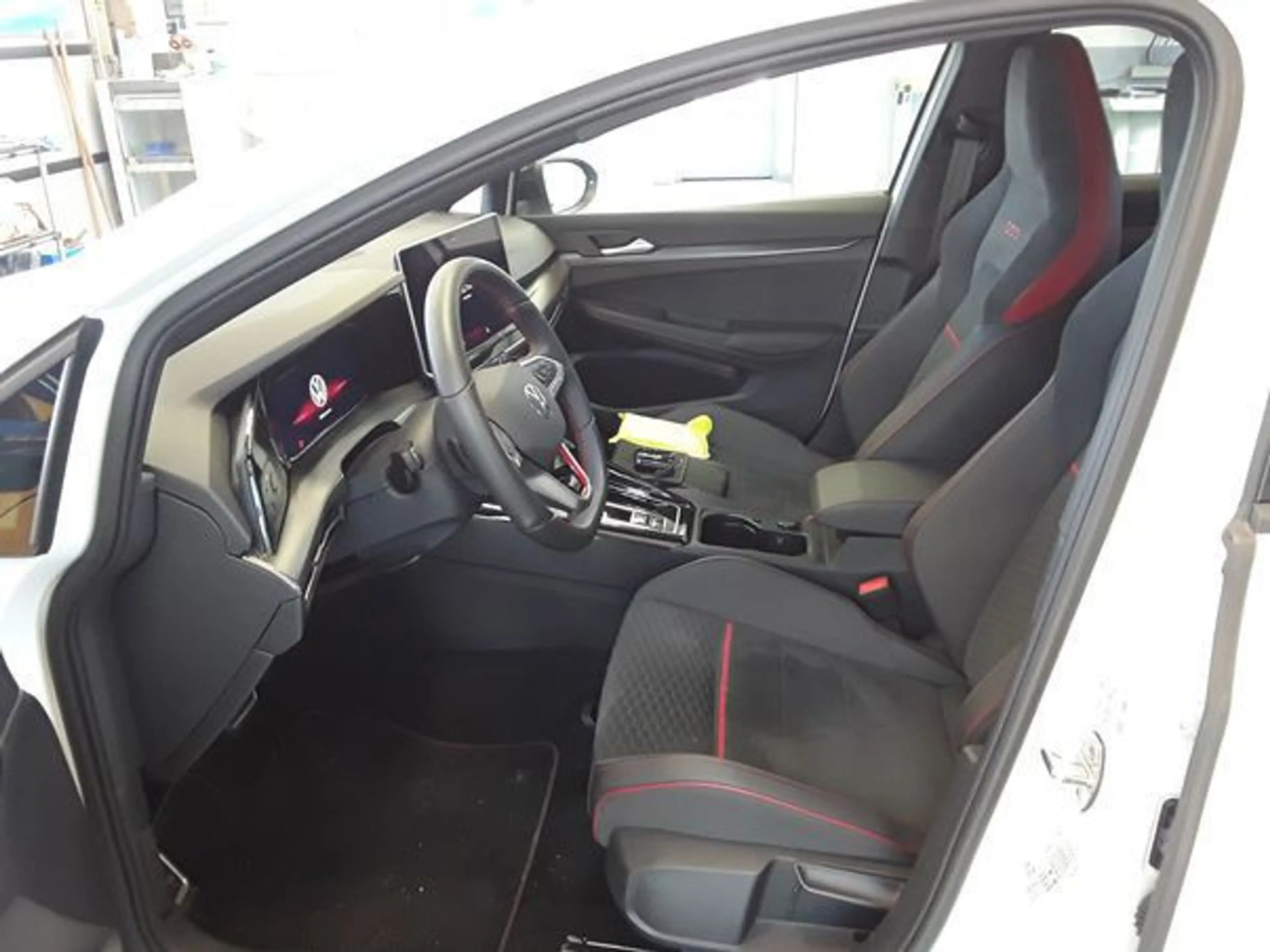Volkswagen Golf GTI VIII PHASE 2 Clubsport Performance 2.0 TSI 300 CV — photo 6