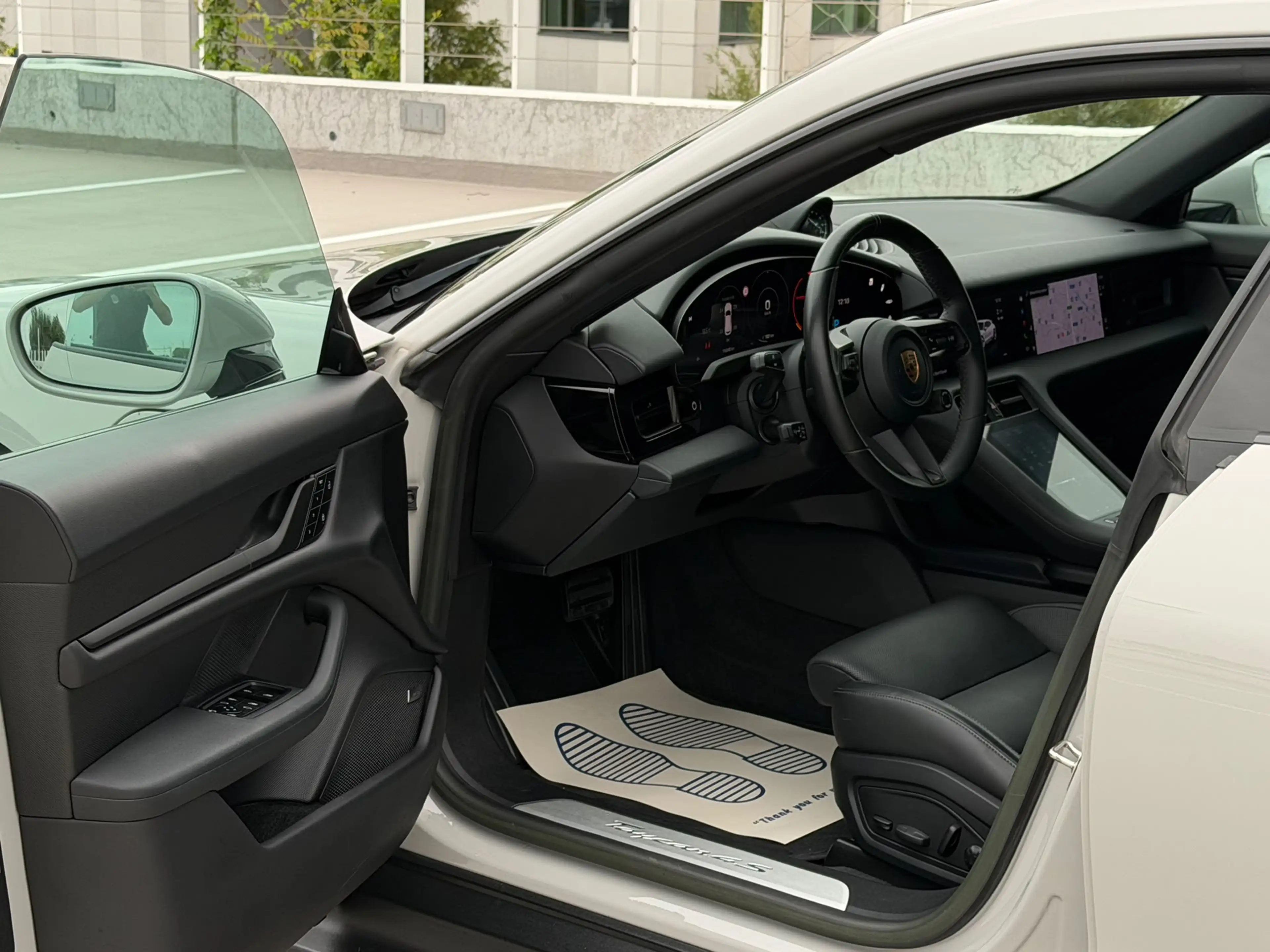 Porsche Taycan Taycan Sport Turismo 93.4 kWh Taycan 4S Sport Turismo — photo 14