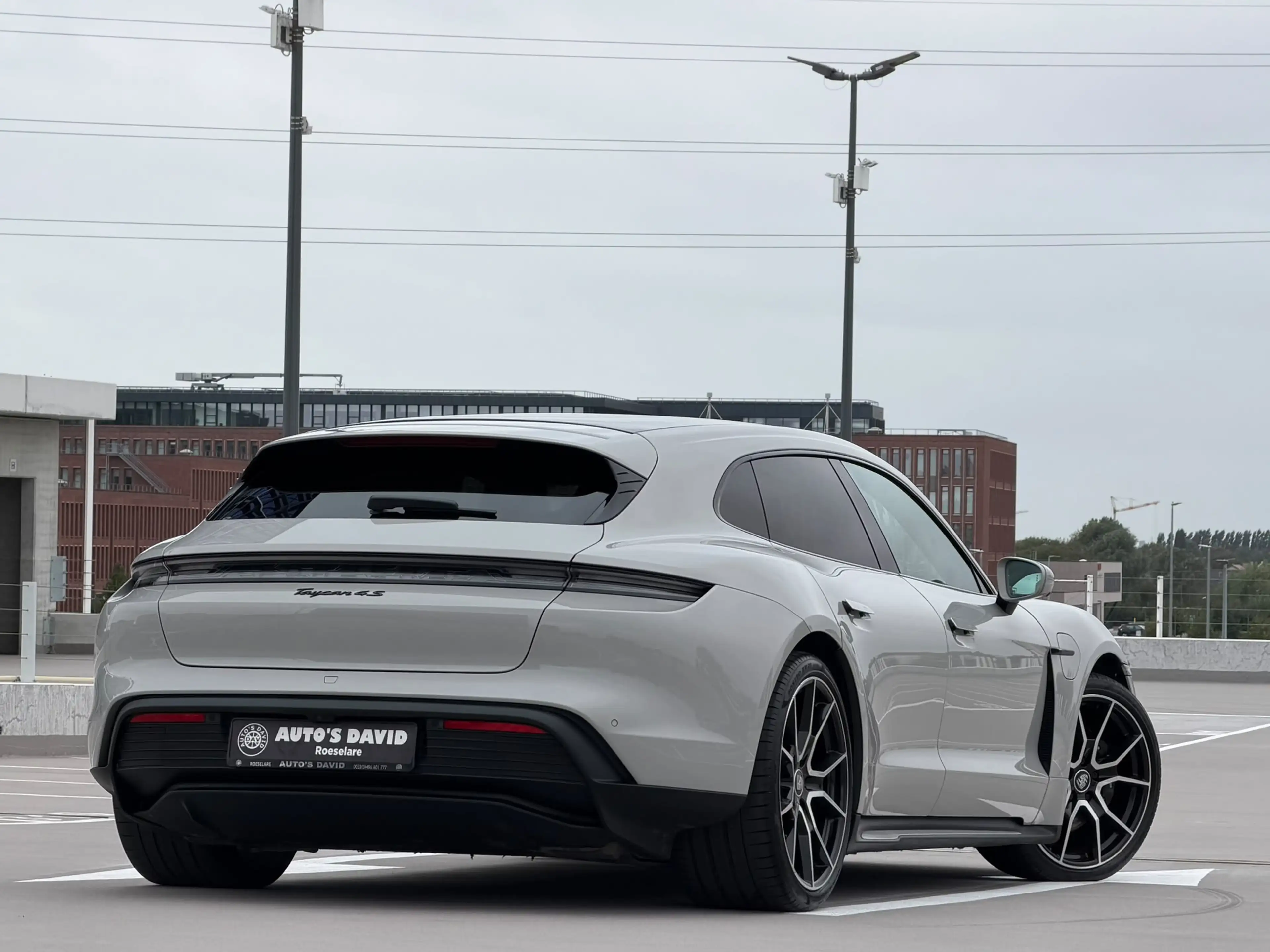 Porsche Taycan Taycan Sport Turismo 93.4 kWh Taycan 4S Sport Turismo — photo 2