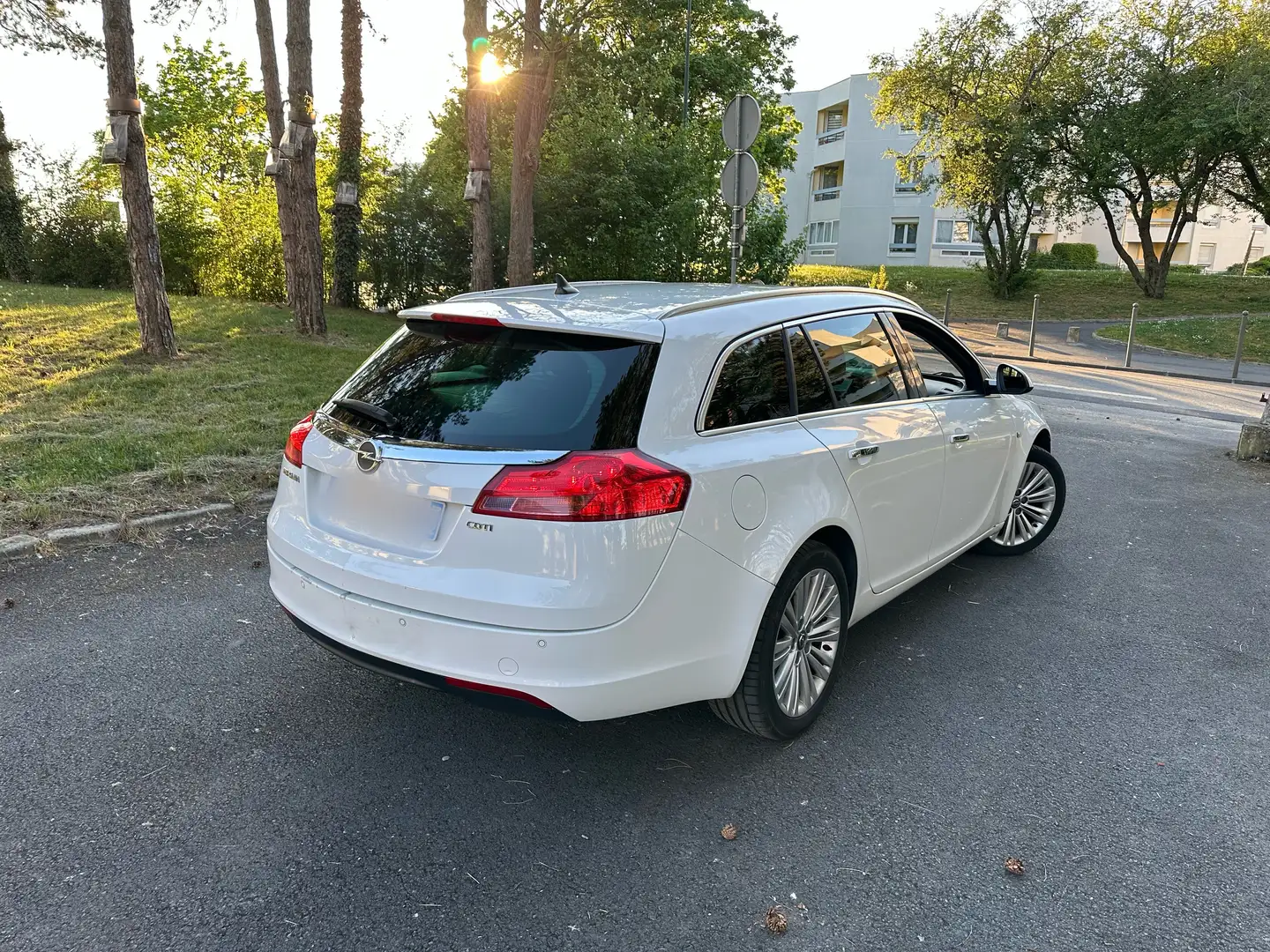 Opel Insignia Sports Tourer 2.0 CDTI - 130 FAP Cosmo - 2