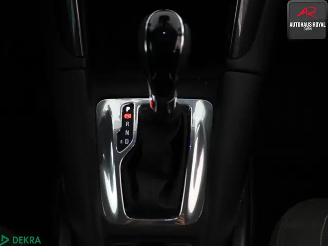 Opel Zafira Tourer view 18