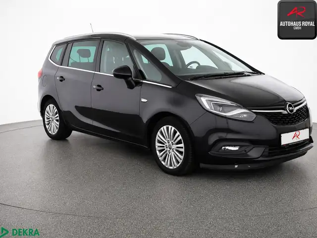 Opel Zafira Tourer view 7