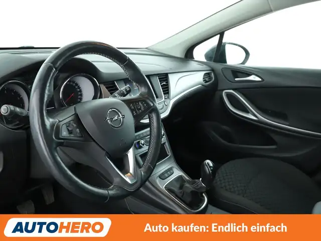 Opel Astra view 11