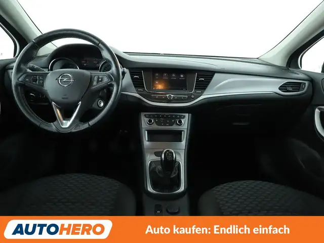 Opel Astra view 12