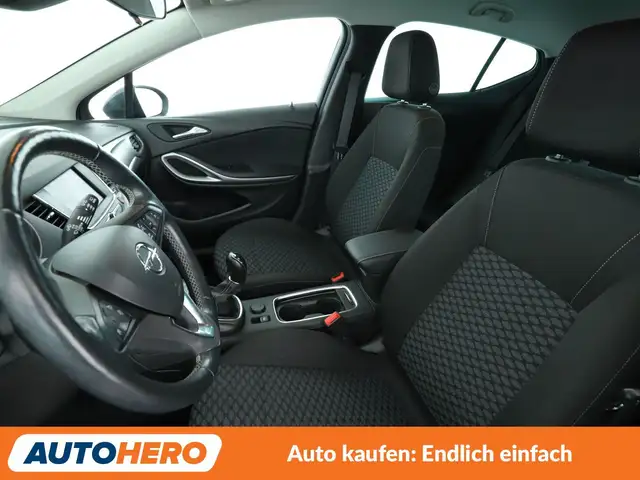 Opel Astra view 10