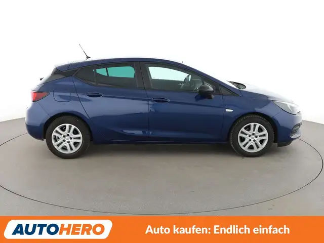 Opel Astra view 7