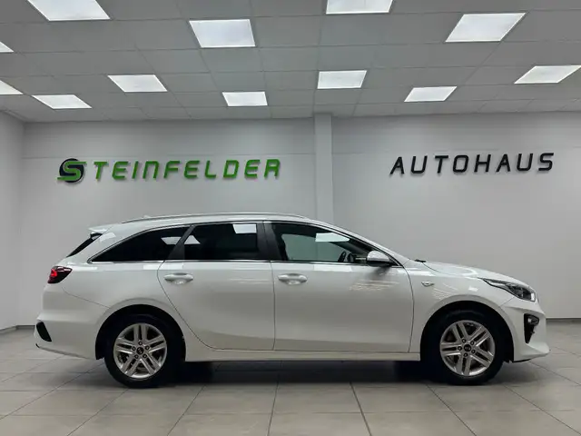 Kia Ceed view 8