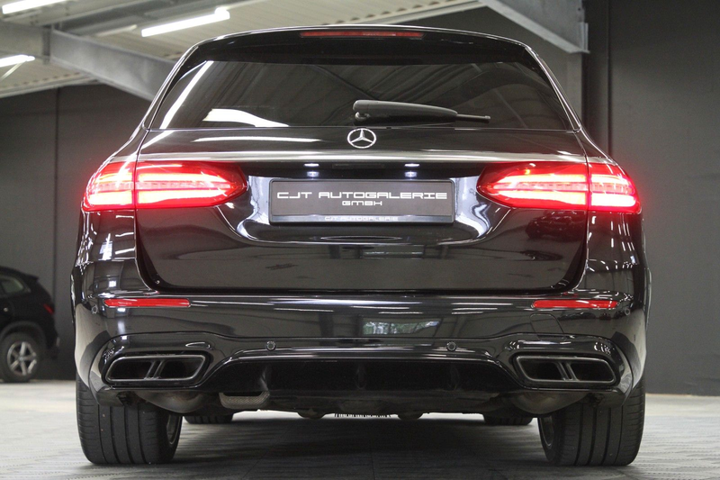Mercedes-Benz E 63 AMG E 63 S AMG 4Matic+ HuD Burmester ACC Memory Wide — photo 12