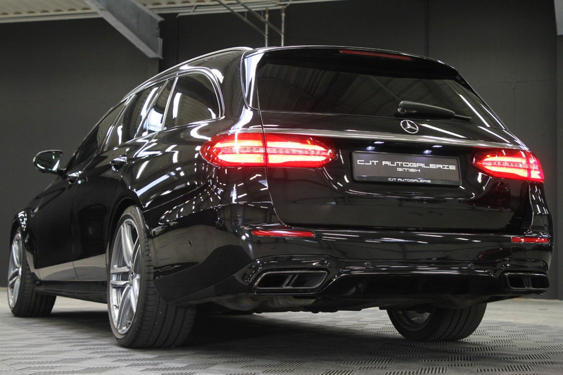Mercedes-Benz E 63 AMG E 63 S AMG 4Matic+ HuD Burmester ACC Memory Wide — photo 9