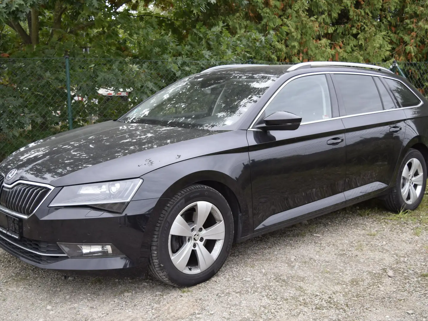 Skoda Superb 8FACH/SCHECKHEFT/AHK/ZAHNRIEMEN +INSPEKTION NEU!!! Schwarz - 1