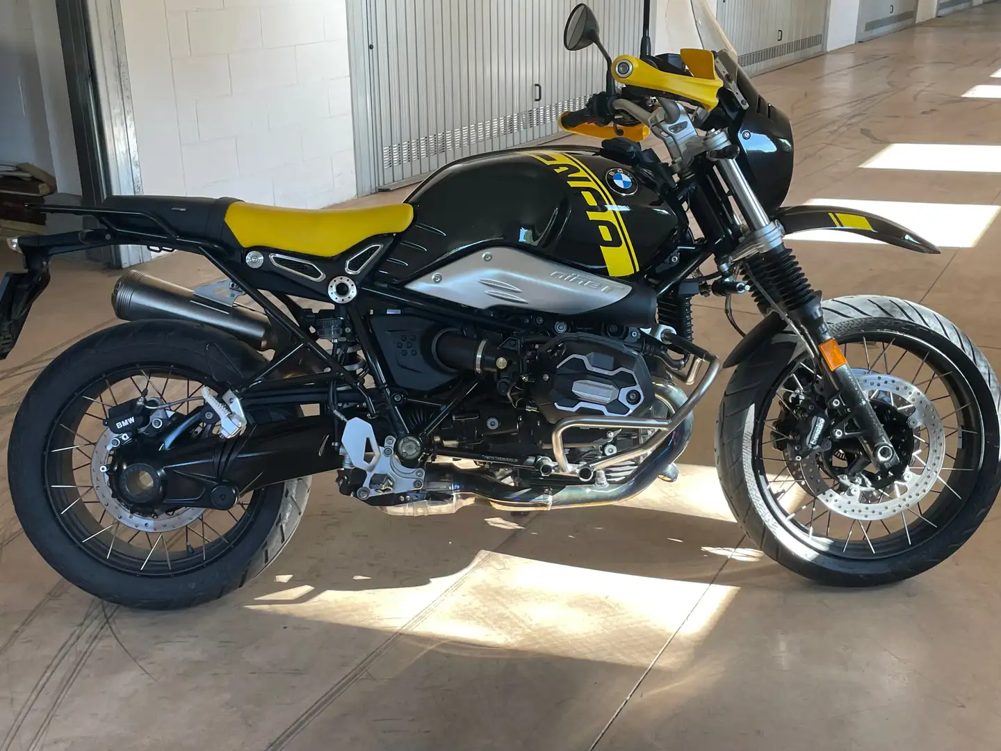 BMW R nineT BMW Ninet Urban gs 40 anniversario 2022 Nero - 1
