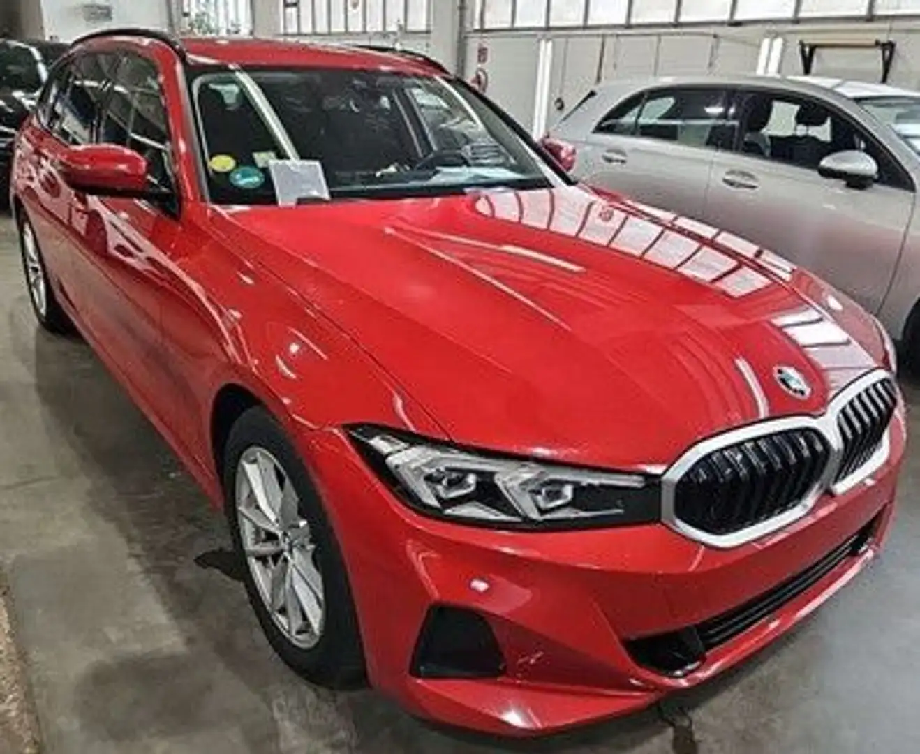 BMW 320 d T xDrive Shadow-Line WIDE*LED*AHK*CARPLAY Rot - 1