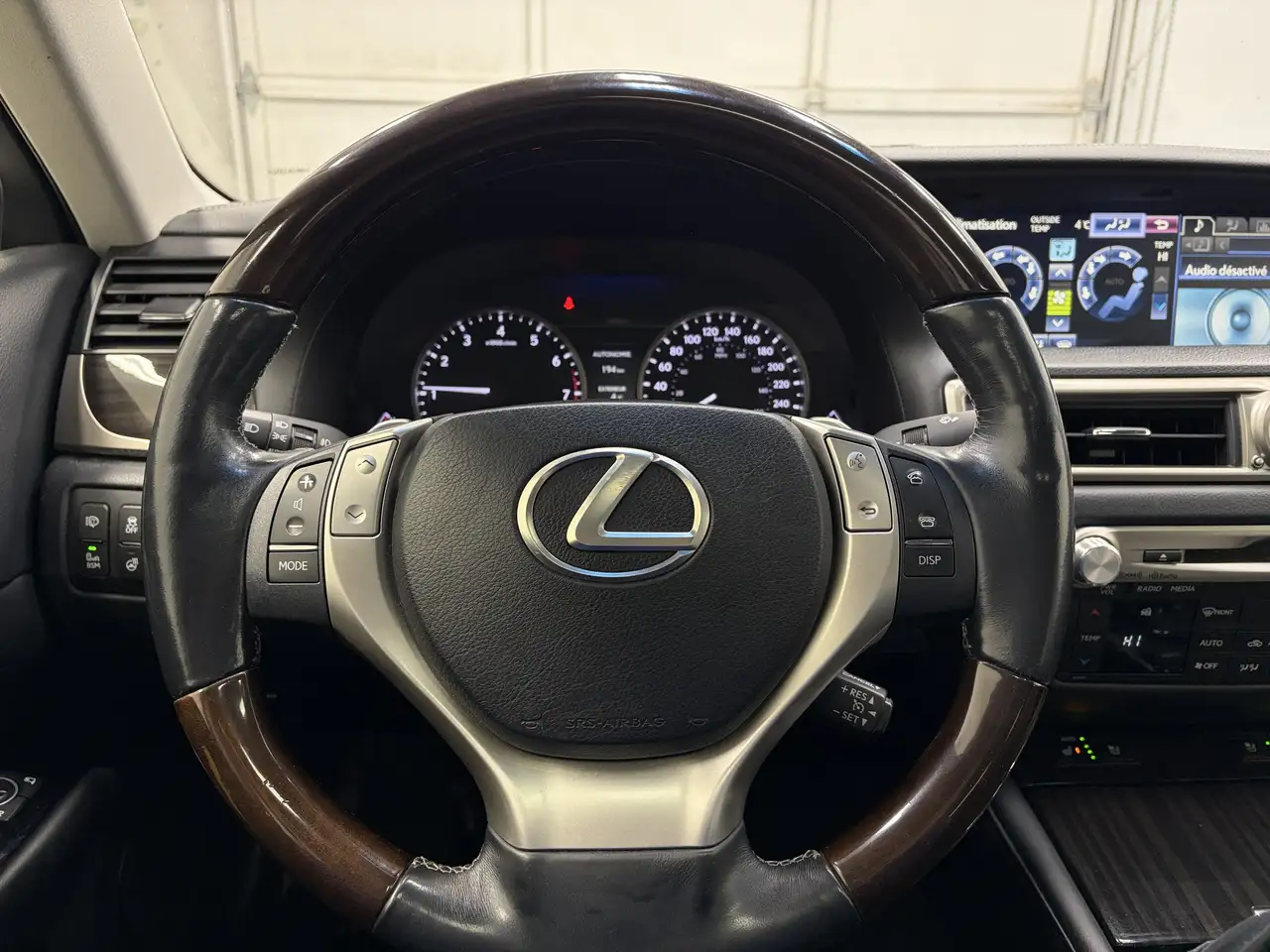 Lexus GS снимка Lexus GS