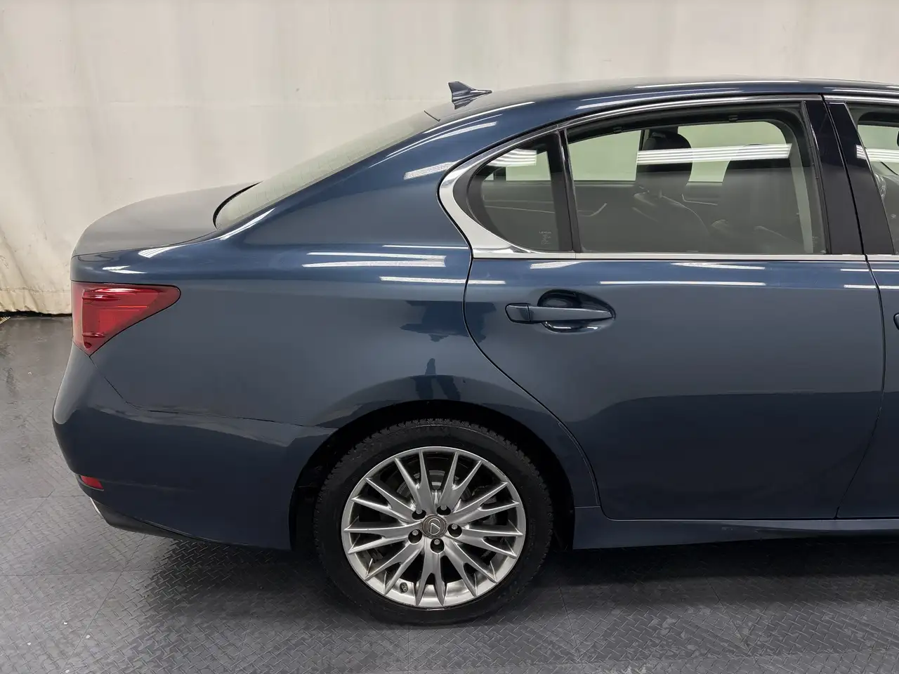 Lexus GS снимка Lexus GS