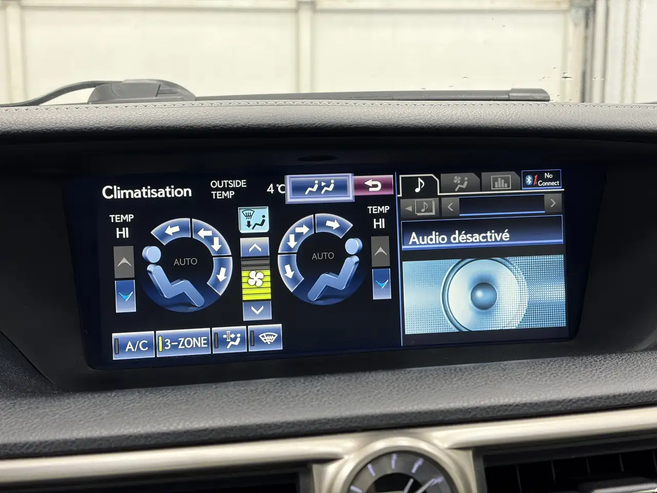 Lexus GS снимка Lexus GS