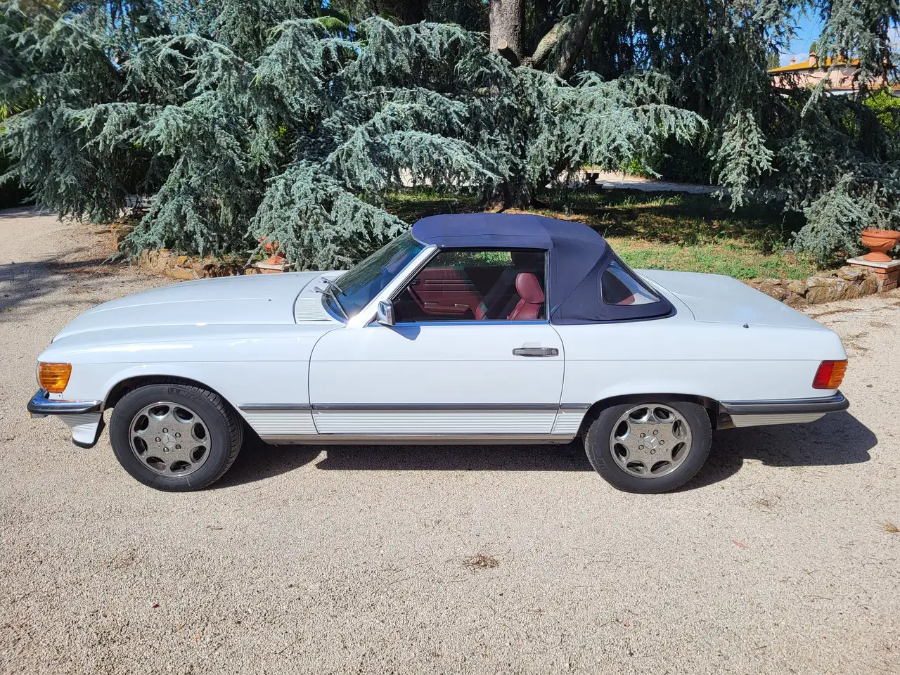 Mercedes-Benz SL 560, foto 2