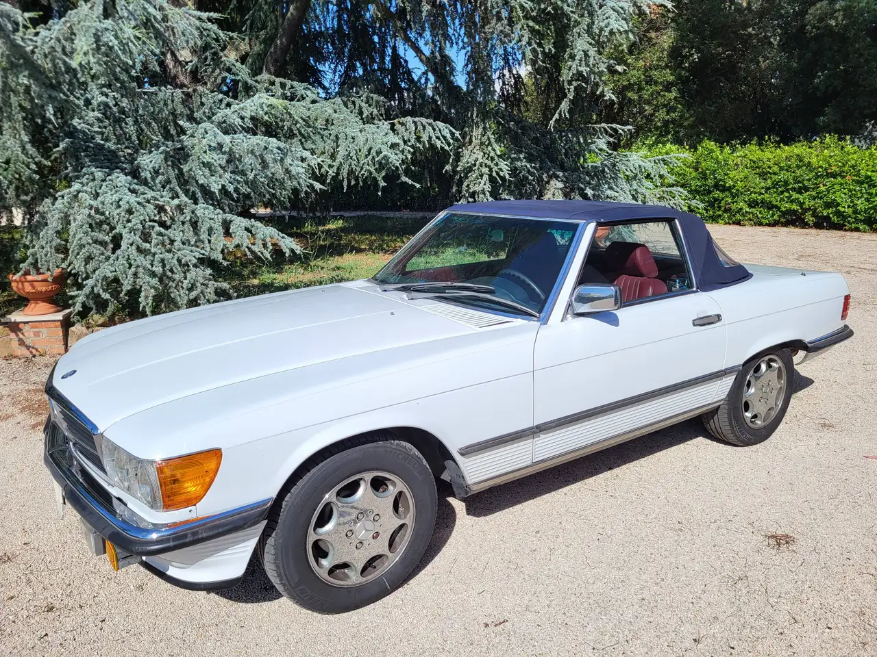 Mercedes-Benz SL 560, foto 3