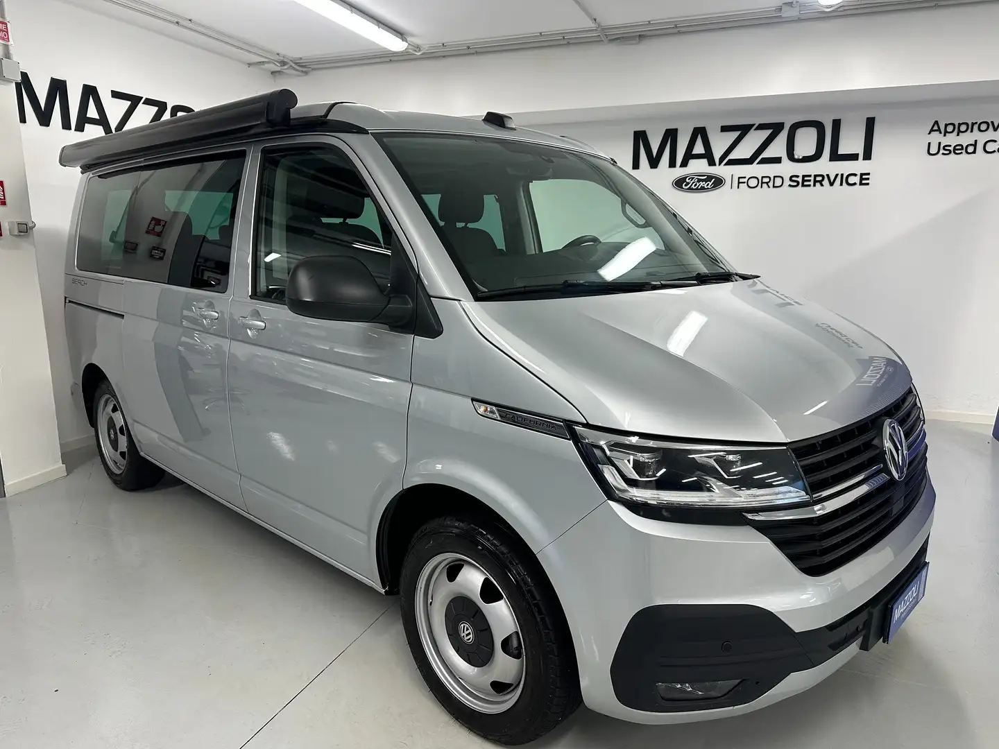 Volkswagen T6.1 California 2.0 Tdi 150cv DSG Beach Edition Camper 5posti Argento - 1